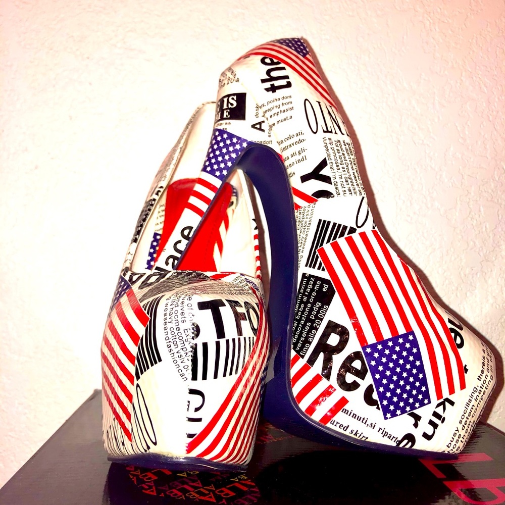 NWB American Flag Print Heels